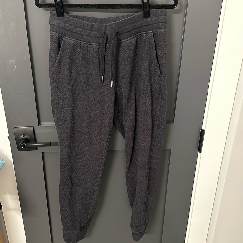 Lululemon black textured joggers